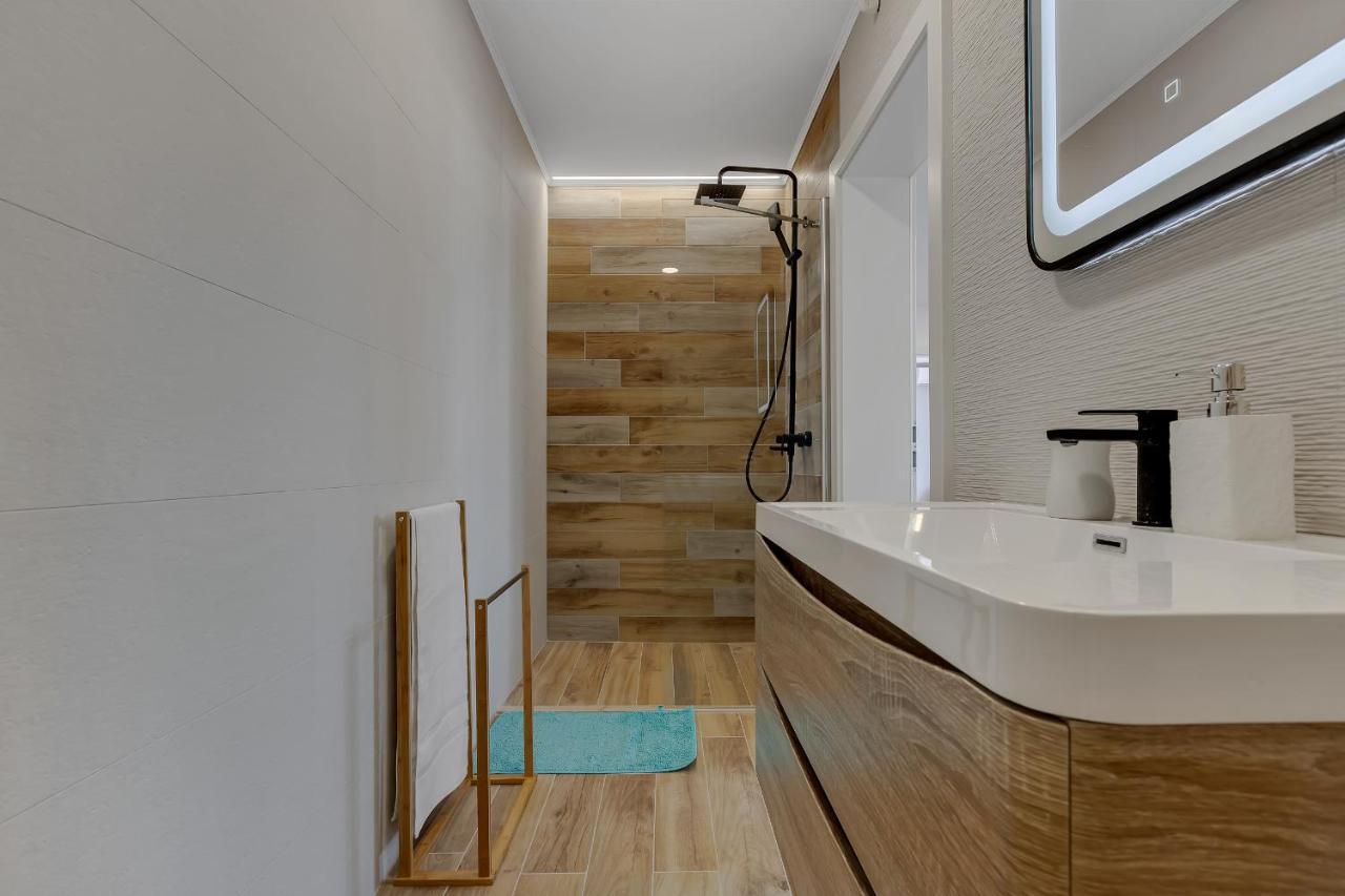 Apartments Rose Baska Voda Exterior photo